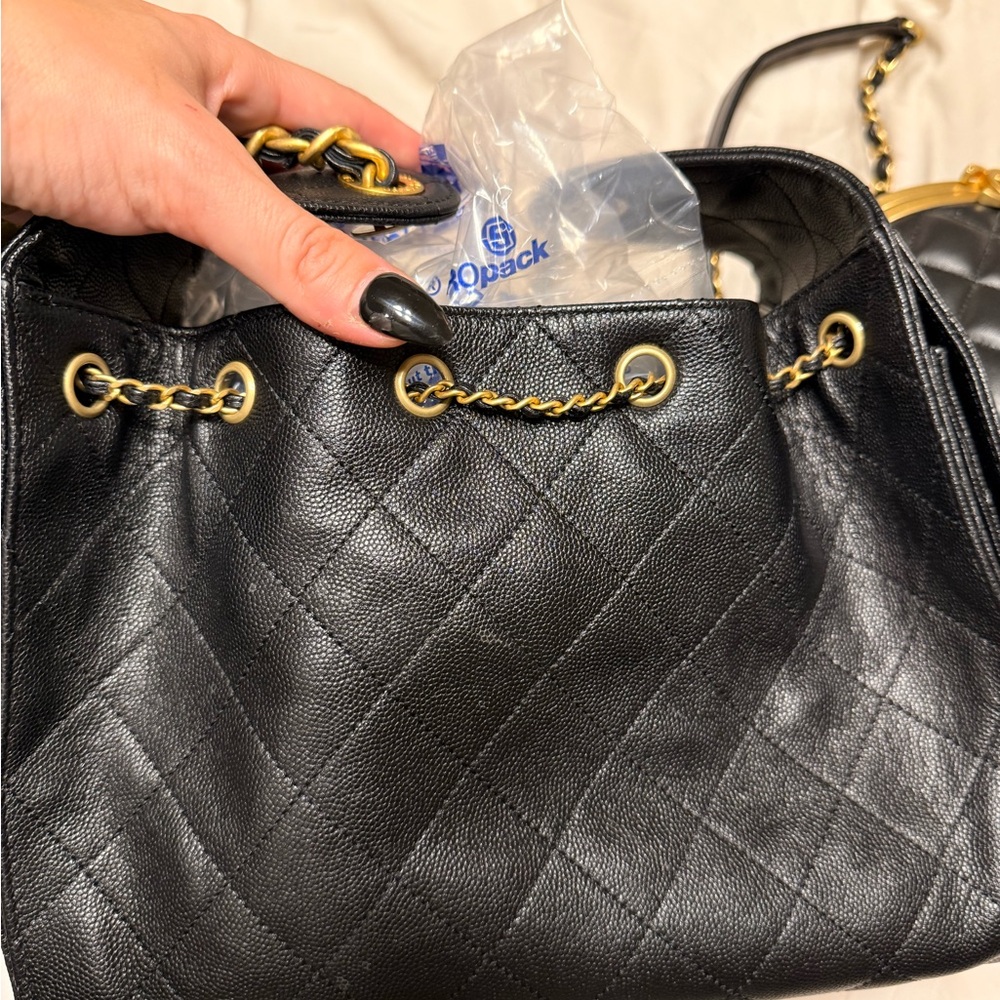 CHANEL small 25 caviar hobo bag! - Picture 6 of 6